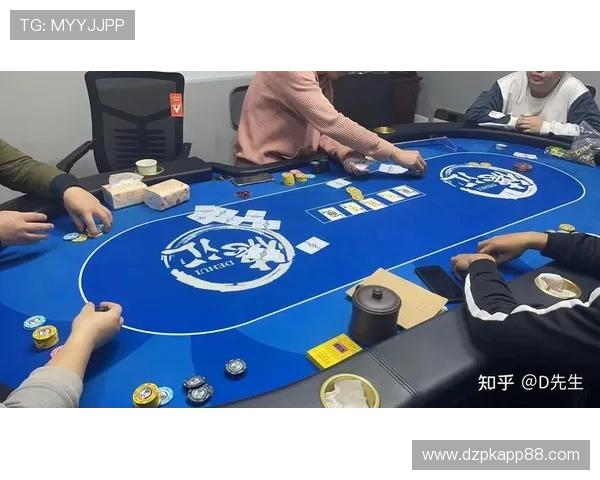 德州扑克在哪能玩适合初学者的实战技巧与线上线下结合的玩法